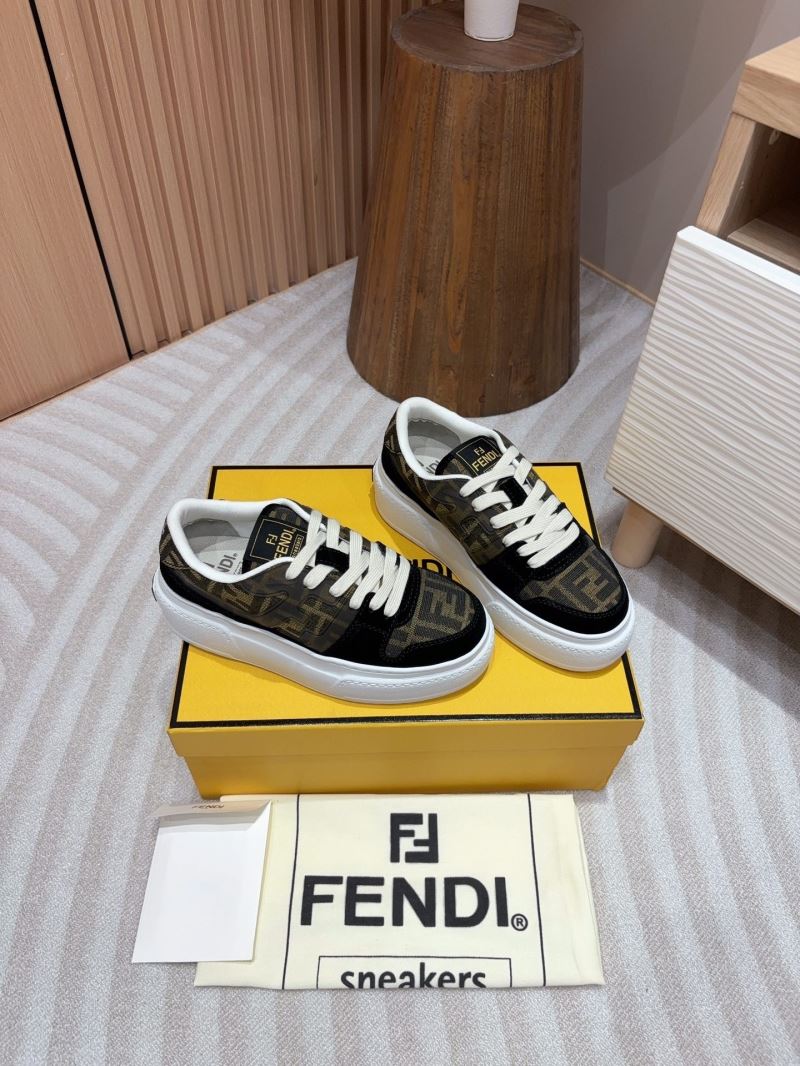 Fendi Low Shoes